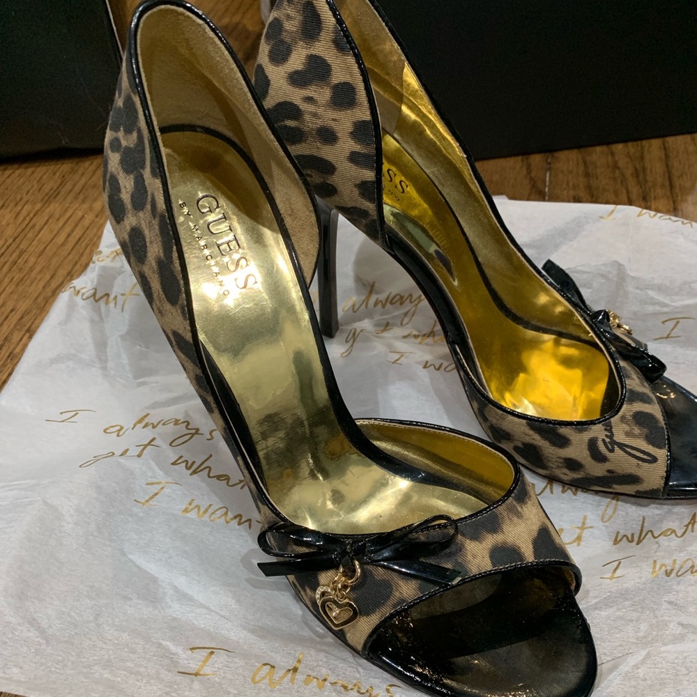 Guess leopard sandals